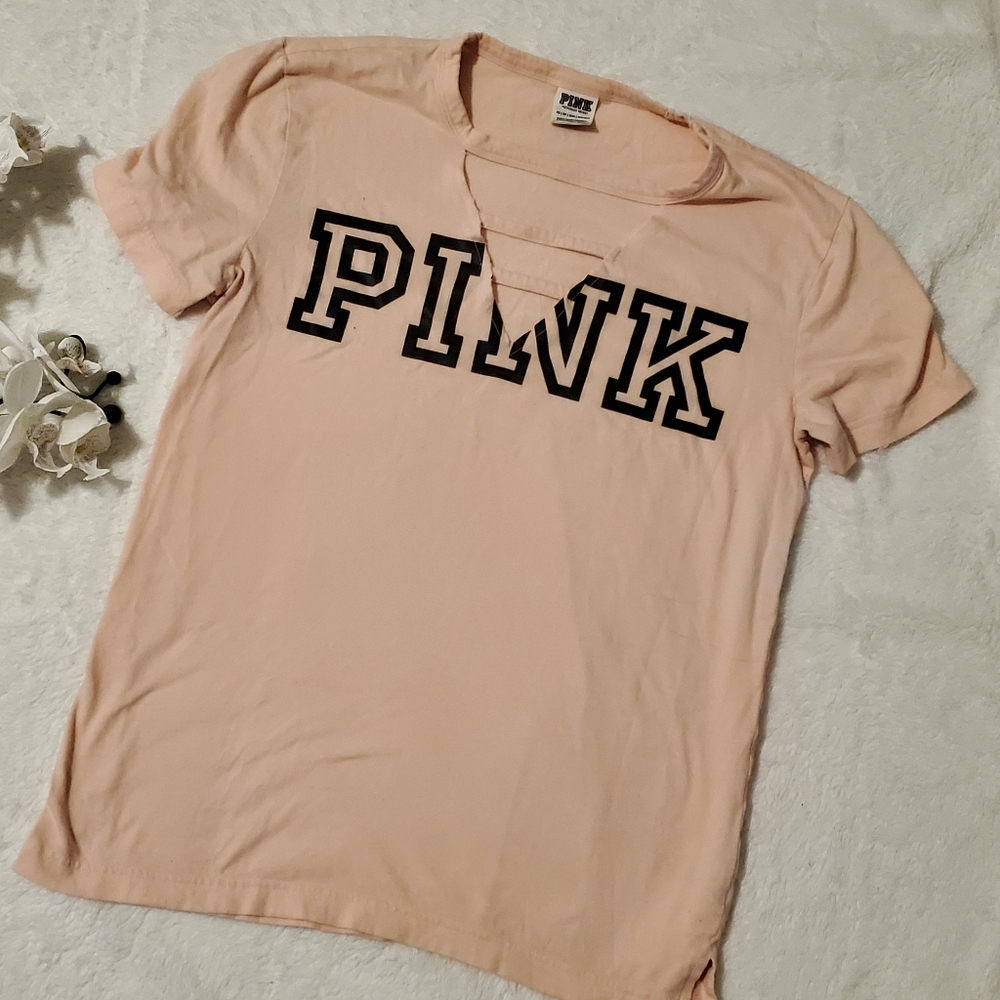 ❗LOWEST PRICE❗VS PINK V-neck